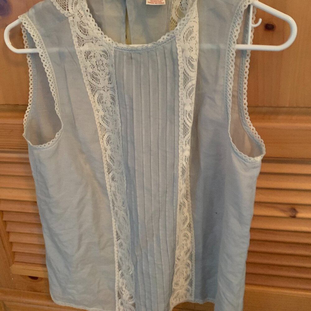 Sundance catalog blue with lace tank top sz L